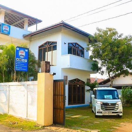 Like Mike Tourist Guest House & Restaurant ネゴンボ エクステリア 写真