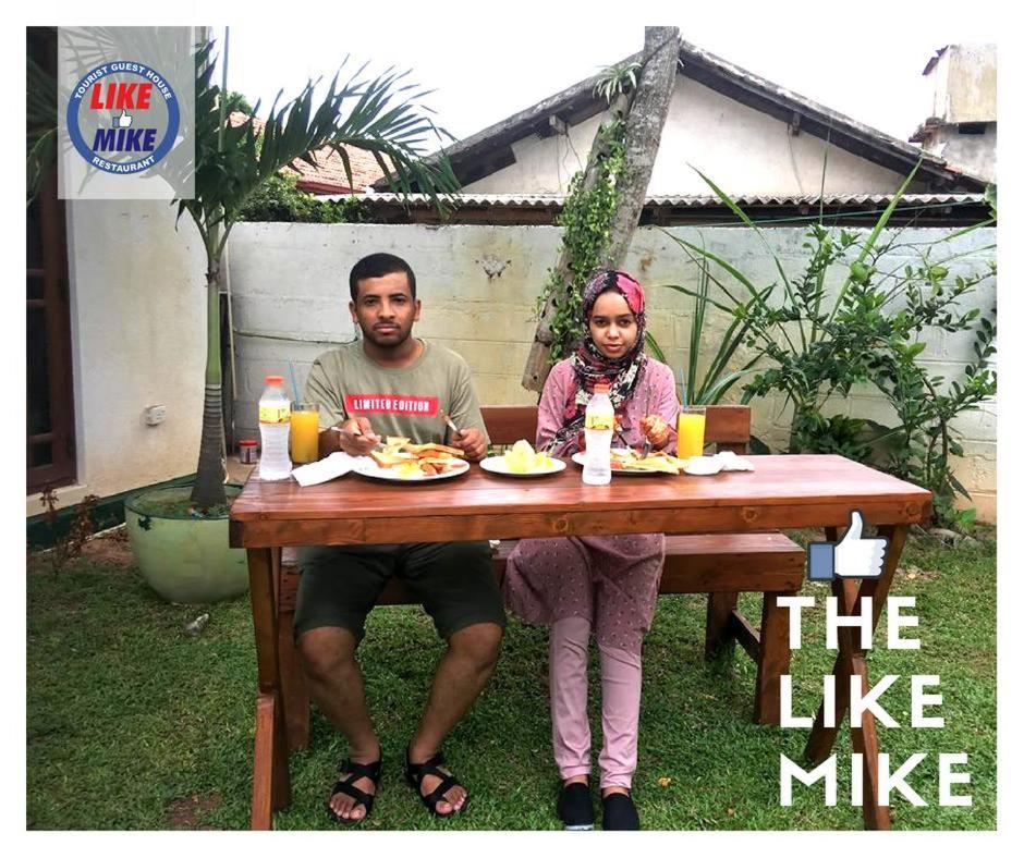 Like Mike Tourist Guest House & Restaurant ネゴンボ エクステリア 写真