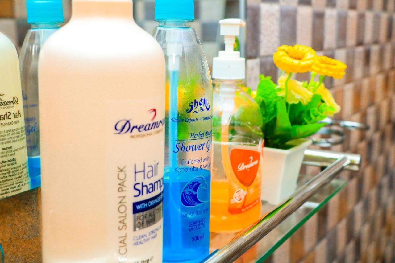 Like Mike Tourist Guest House & Restaurant ネゴンボ エクステリア 写真