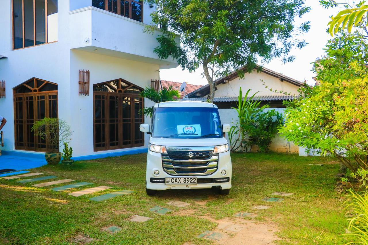 Like Mike Tourist Guest House & Restaurant ネゴンボ エクステリア 写真